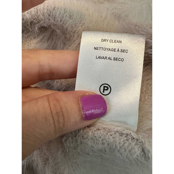 Velvet by Graham & Spencer beige fuzzy button oversize cardigan sweater size XS - Picture 6 of 10